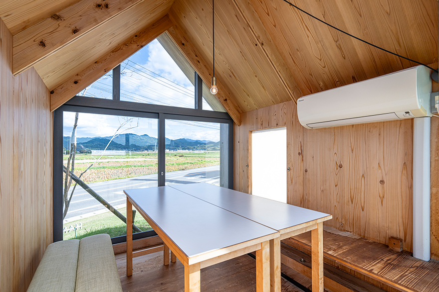 さんかく屋根の小屋 内観